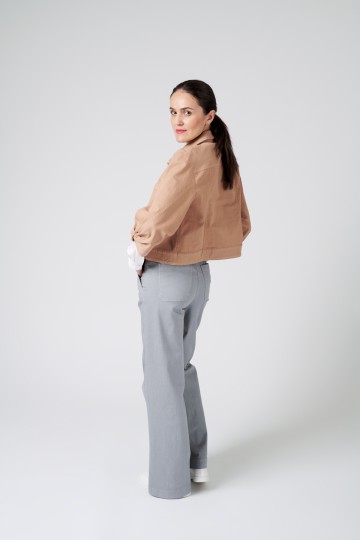 Pantaloni tip jeans, evazați, gri mediu, SF122008